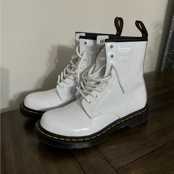 Crocodi Dr. Marten Boots - Picture 3 of 5